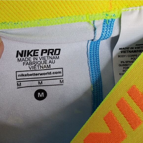 NIKE PRO dri-fit printed capri crop legging pants - Picture 4 of 6